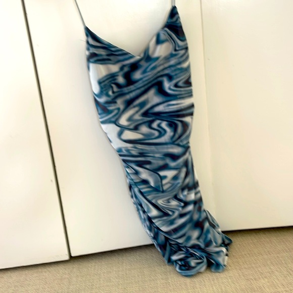 Luvalot bodycon blue swirl dress - Picture 1 of 4